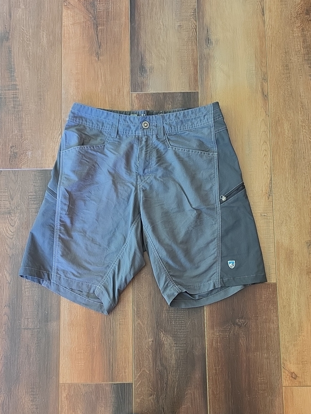 KÜHL Men's Charcoal Gray Hybrid Shorts with Zip Pocket